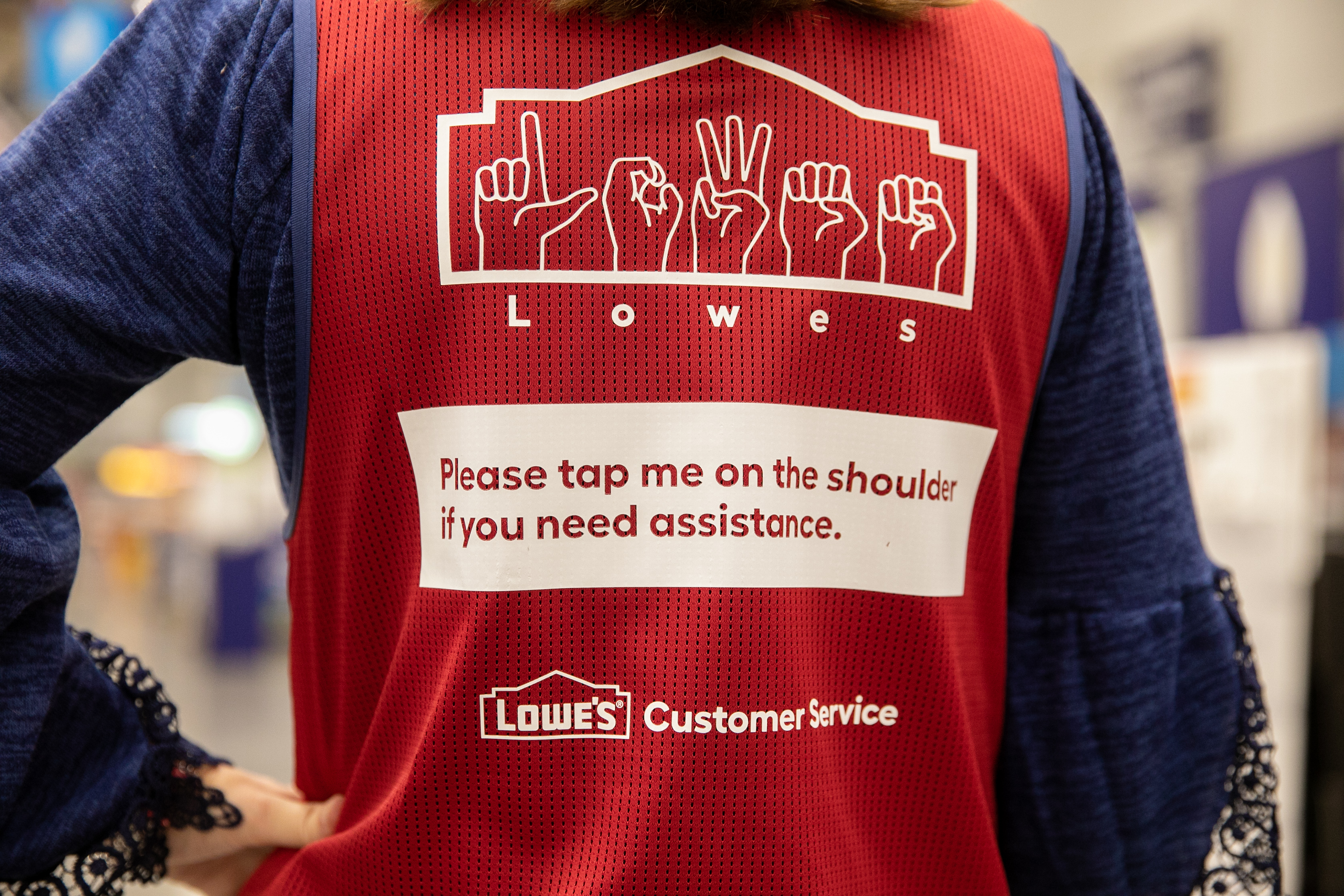 Lowe's 2021 Corporate Responsibility report details the company's goals and progress in three key areas: people and communities, product sustainability and operational excellence.