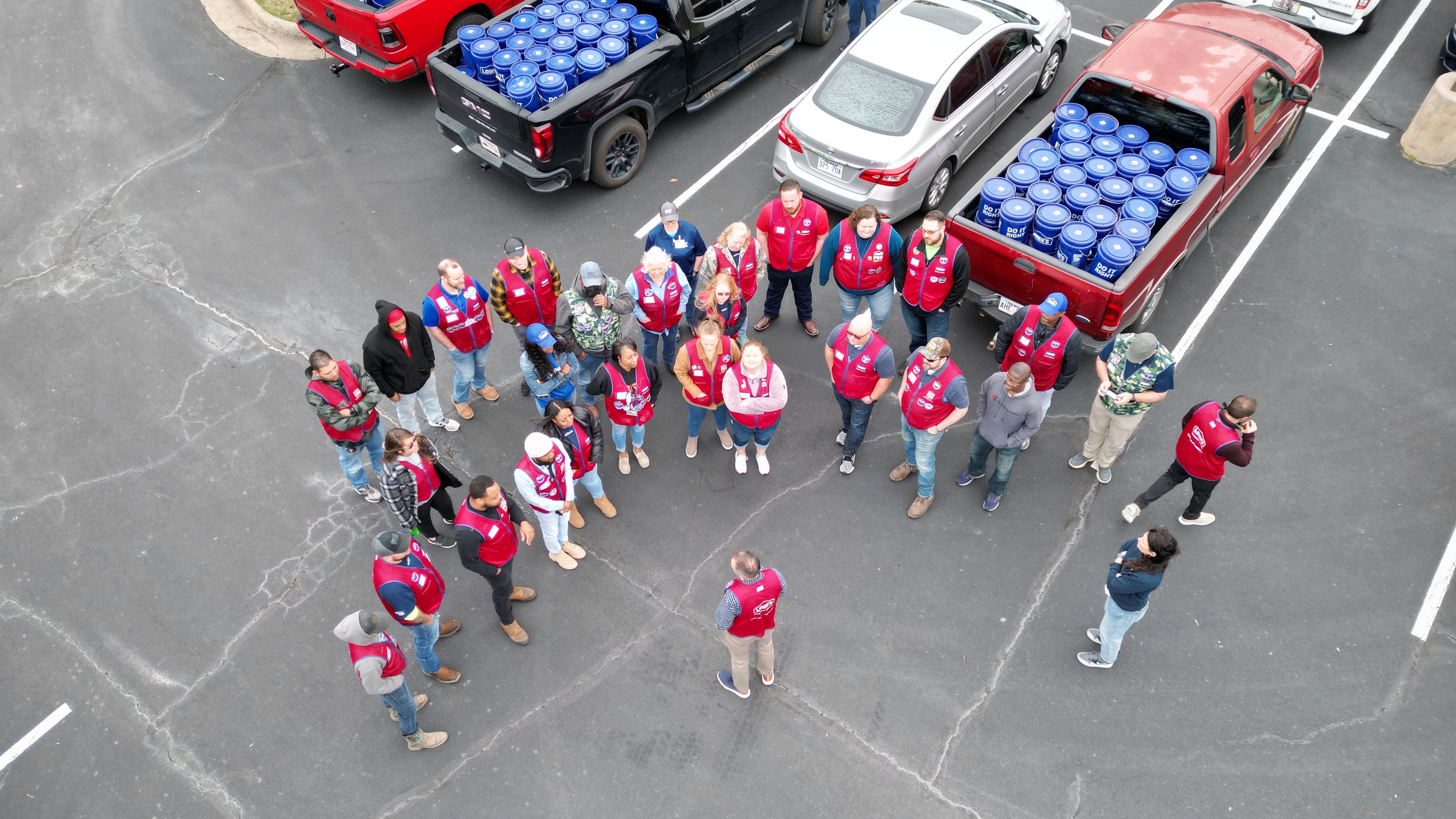 Lowe's associates helping their communities