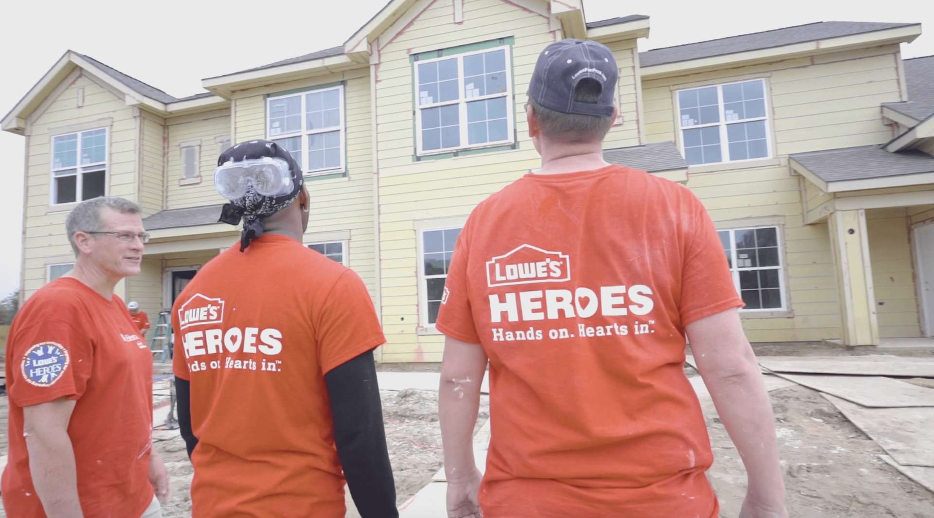 Lowes helps Texas camp provide temporary housing for veterans