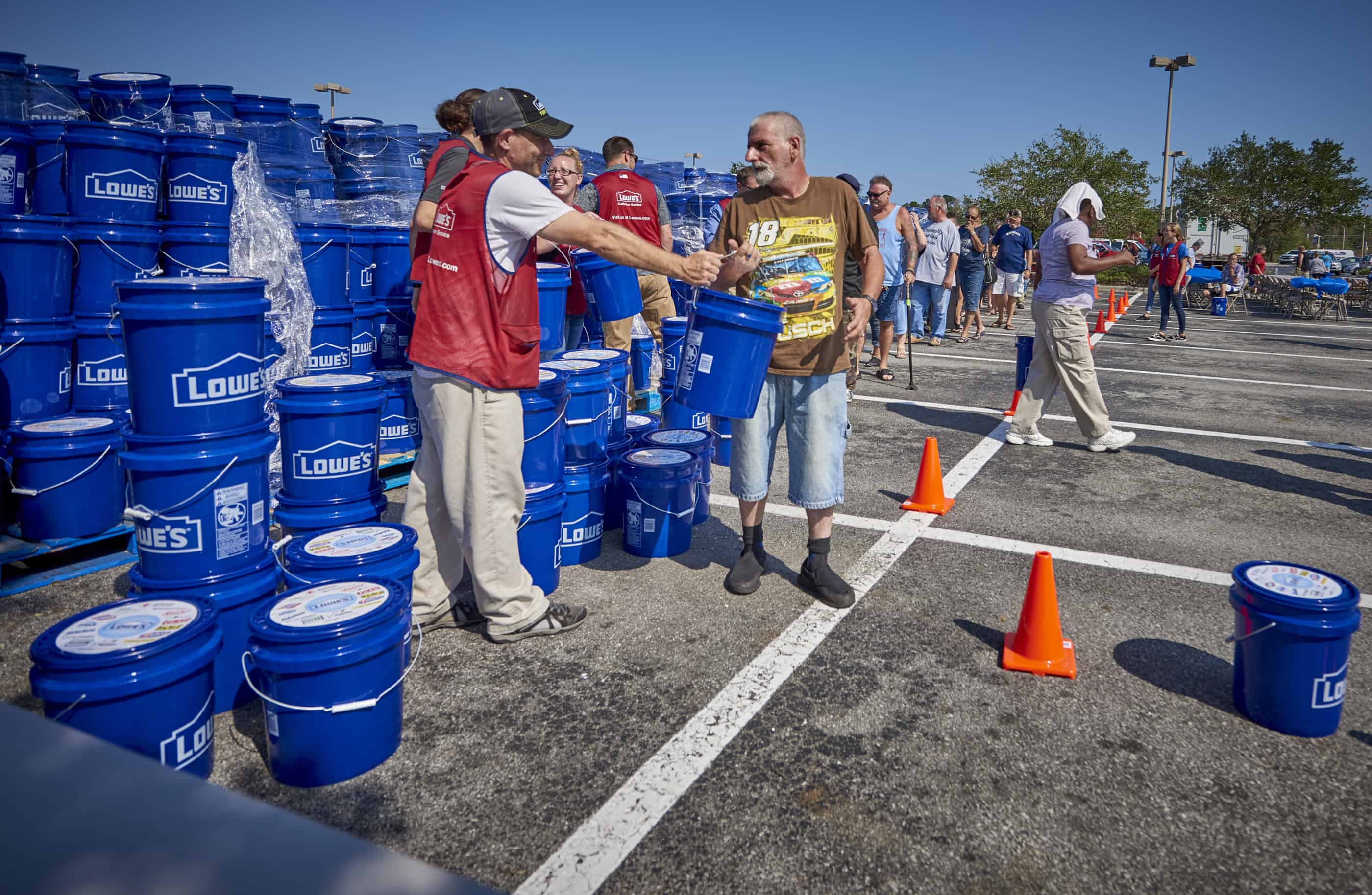lowes-wilmington-buckets-9-20-1.jpg