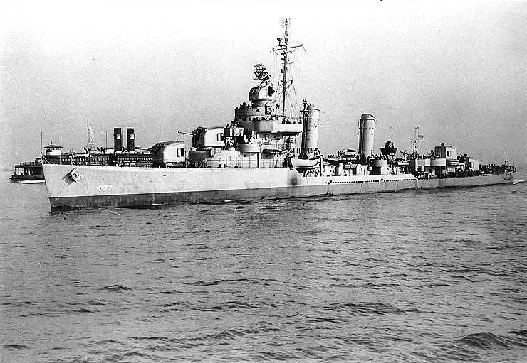 A photo of the USS Gherardi as it leaves the New York harbor in April 1943.