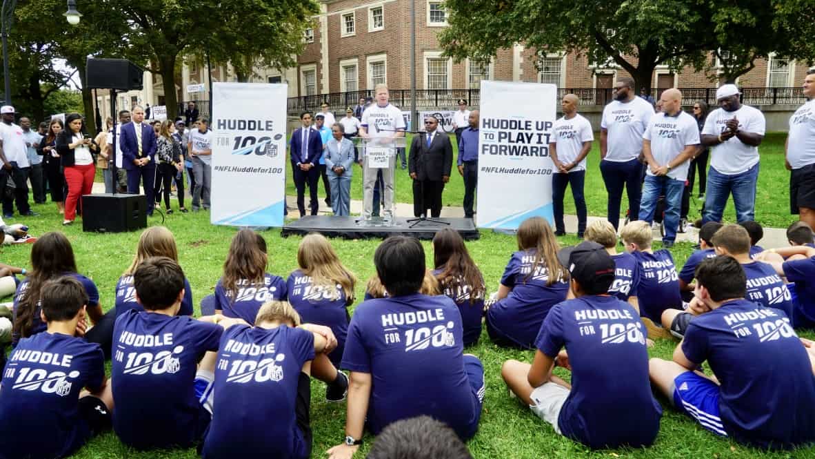 Lowe’s teams up with the NFL on beautifying Chicago’s Douglas Park