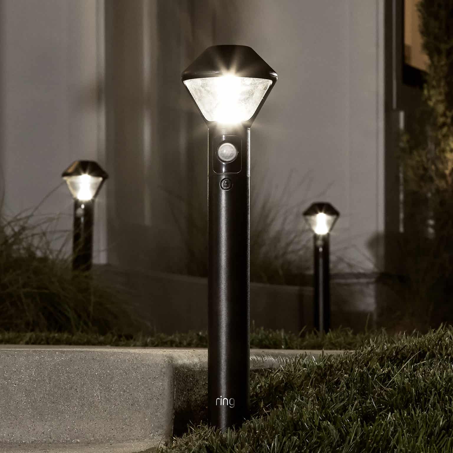 smart-lighting-pathlight